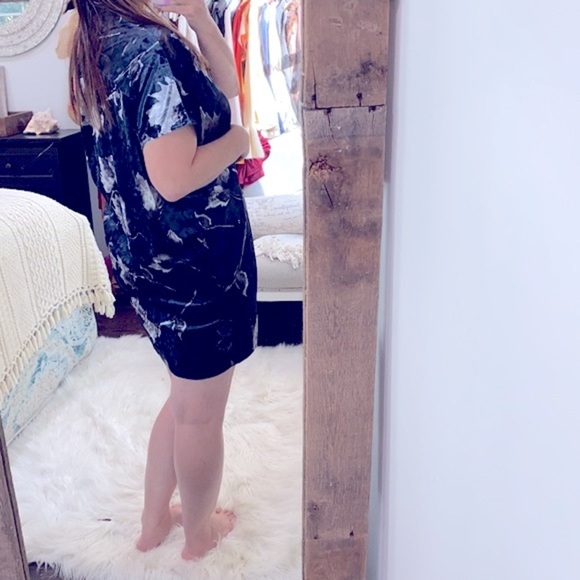 Karlie crushed velvet floral dress size small oversized - Picture 4 of 8